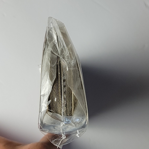 GRACE ADELE Metallic Zip coin Purselet Clup on - Picture 8 of 11